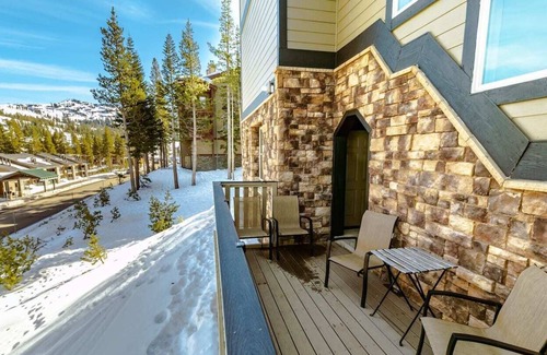 Kirkwood Cottage | Ski-in 1 bedroom @ Kirkwood “Caples Cottage”