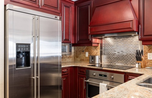 Pineridge Condo | Ski In/Out Westgate Resort- 1 BR, Resort Amenities, Shopping and Restaurants!