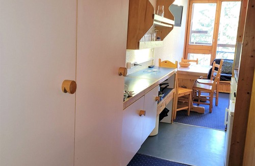 Arc-1800 Apartment | Ski-in/Ski-out studio with balcony and Wi-Fi