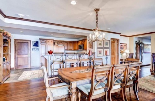 Beaver Creek Condo | Ski, in Ski out 2 Bedroom Vacation Condo With Resort Amenities That Include Exercise Center, Indoor Pool, and Hot Tubs