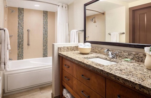Breckenridge Hotel | Ski In/Ski Out at the Grand Lodge on Peak 7