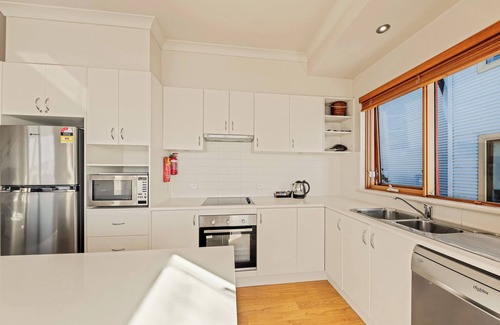 Hotham Heights Apartment | Ski in-Ski out Penthouse Apt with Undercover Parking