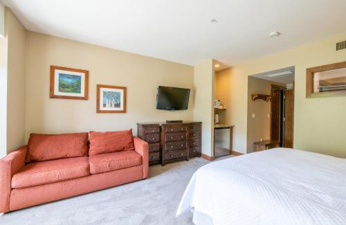 Park City House | Ski In Ski Out Conde Nast and Forbes Award Winner Hotel Room Pool Hot Tub Fitness C005A