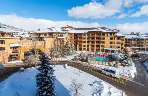 Park City House | Ski In Ski Out Conde Nast and Forbes Award Winner Hotel Room Pool Hot Tub Gym C415A