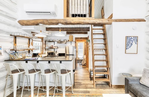 Whitefish Cabin | Ski In/Ski Out Luxury Cabin, Next to Chair 3, Hot Tub, Sleeps 6, Fireplace and AC