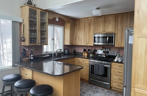 Ludlow Ski Chalet | Ski On/Ski Off Sachem Trail, 4 Bedroom Ski Chalet On Okemo, Mtn.