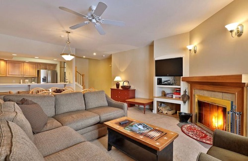 Ludlow Villa | Ski on/Ski off Solitude Condo with Fireplace and Access to Amenities