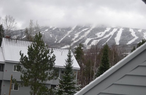 Carrabassett Valley Condo | Ski or Bike In/Out, 2 bed, 2 bath - sleeps 7 - in Snowbrook Village