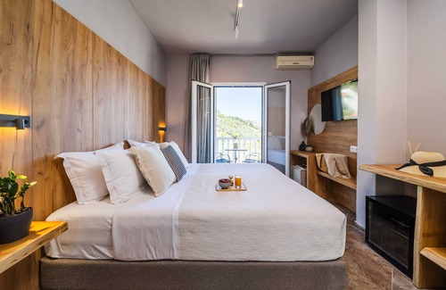 Skiathos Town House | Skiathos Avaton Garden