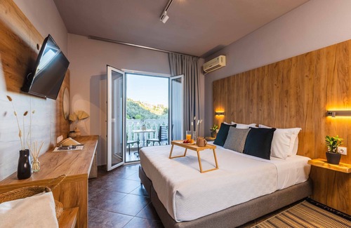 Skiathos Town House | Skiathos Avaton Garden