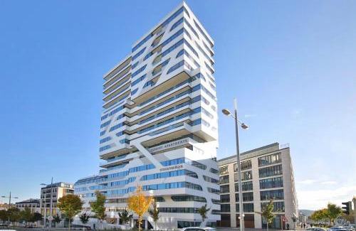 Europaviertel Apartment | Sky Aparthotel