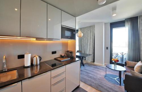 Europaviertel Apartment | Sky Aparthotel
