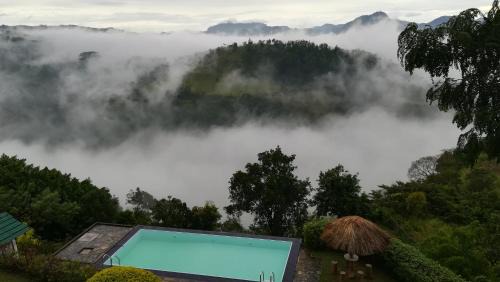 Doluwa Hotel | Sky Lodge