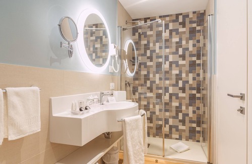 Garda Hotel | Sky Pool Hotel Sole Garda