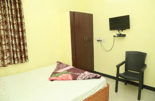 Yercaud Hotel | Sky Touch Inn