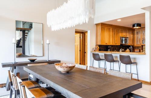 Big Sky House | Skycrest Penthouse 1733