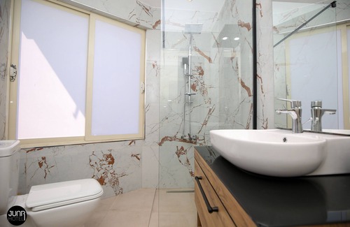 Orikum Hotel | Skyhill Boutique Hotel