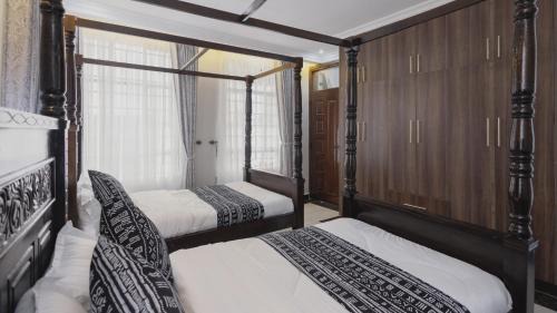 Kitengela House | Skyhut Boutique House Rooftop with LED-LIT DOME & Private Pool - Nairobi