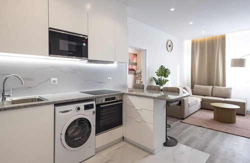 Leixões Hotel | Skyline Lofts by LovelyStay