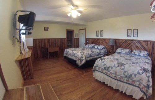 Marion Hotel | Skyline Village Inn