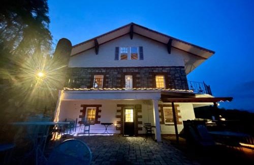 Marion Hotel | Skyline Village Inn