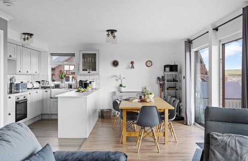 Winnard's Perch Cabin | Skylla Lodge by Ross Antony Lodges, near Newquay