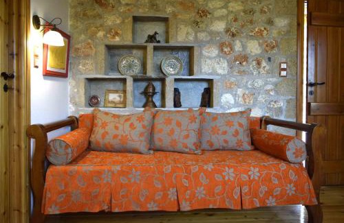 Skiros House | SKYROS REFUGE
