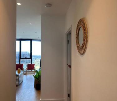 Box Hill Apartment | Skyview Retreat Whitehorse Tower