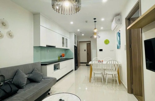 Hang Xanh Apartment | Skyway Apartments Luxury - At Vinhome Central Park, Binh Thanh
