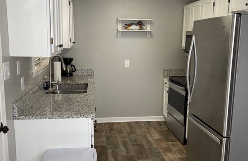 Oxford House | Slab - Cabin near boat ramp and 20 mins to Oxford