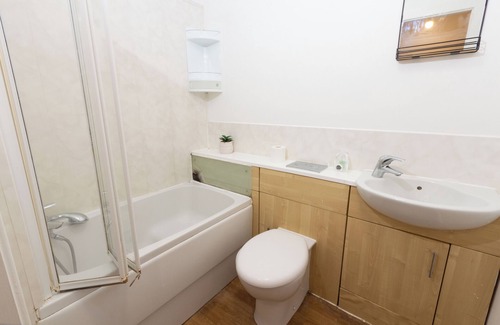 St George's Quarter Apartment | Sleek 1Bed Apt near Liverpool CC