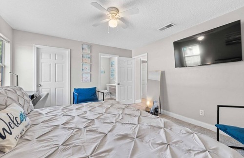 Saint Augustine Shores House | Sleek and Stylish 3-Bedroom Oasis-Pet Friendly
