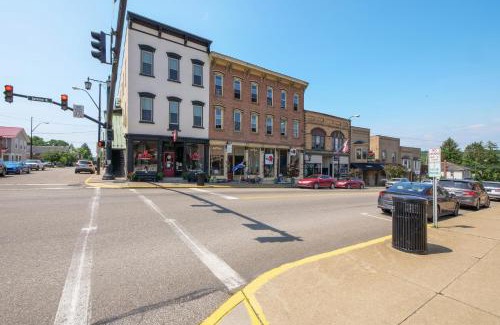 Millersburg Apartment | Sleek Millersburg Apartment in Downtown!