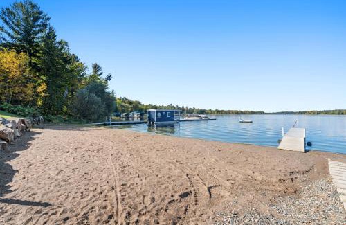 McGregor House | Sleep 13-big Sandy Lodge V10-lakefront-luxury