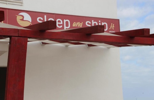 Rodi Garganico Bed & Breakfast | Sleep and Ship