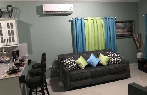 Kingston House | Sleep Easy, Relax In Comfort