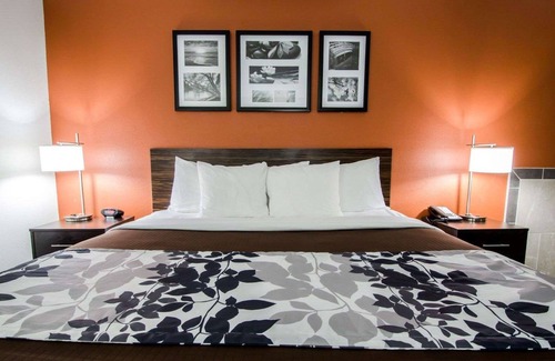 Indianapolis Hotel | Sleep Inn & Suites and Conference Center Downtown