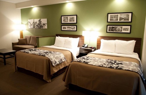 Cheektowaga Hotel | Sleep Inn & Suites Buffalo Airport