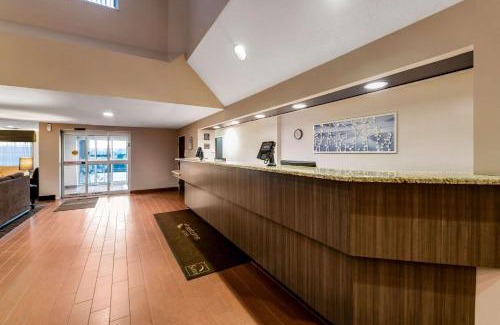 De Pere Hotel | Sleep Inn & Suites Green Bay South