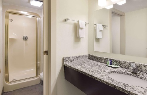 Cave Spring Hotel | Sleep Inn Tanglewood