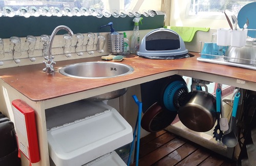 Quiberon Boat Rental | Sleep on a comfortable heritage boat