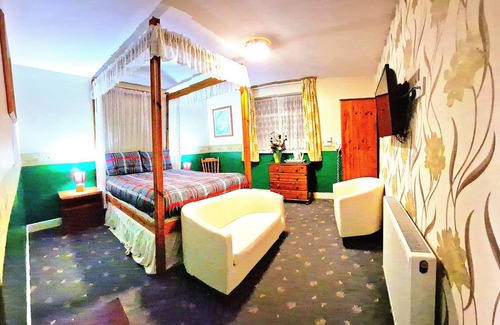 Blackpool Town Center House | Sleep Well Hotel