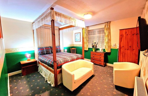 Blackpool Town Center House | Sleep Well Hotel