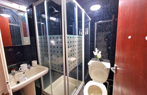 Blackpool Town Center House | Sleep Well Hotel