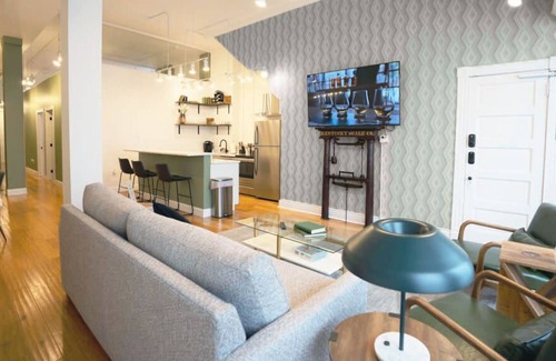 Shelby Park House | Sleep42 Swepson Corporate Bungalow 21Bed 15BR 10BA