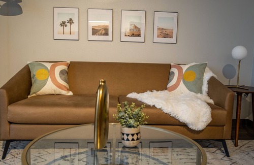 Des Moines Apartment | Sleepover: Dreamy 1BD/1BA - Downtown Des Moines