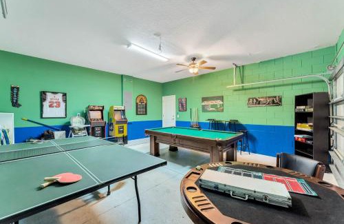 Loughman House | Sleeps 14 Heated Pool + Lazy River + Game Room
