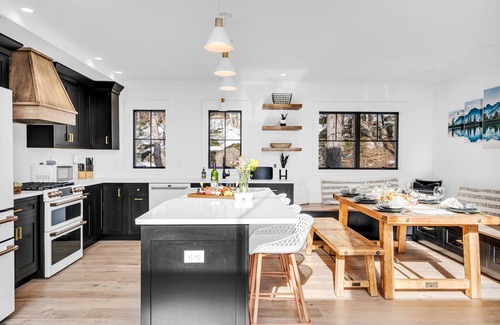 Sunday River Area House | SLEEPS 16! New Estate w/Amazing Views! A/C!
