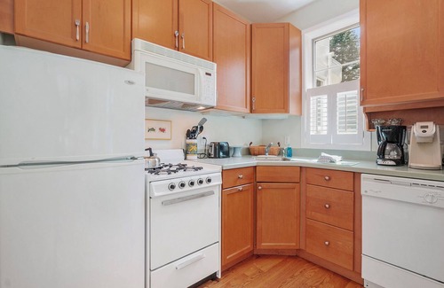South Haven Cottage | Sleepy Hollow Beach Resort introduces Cottage 6A