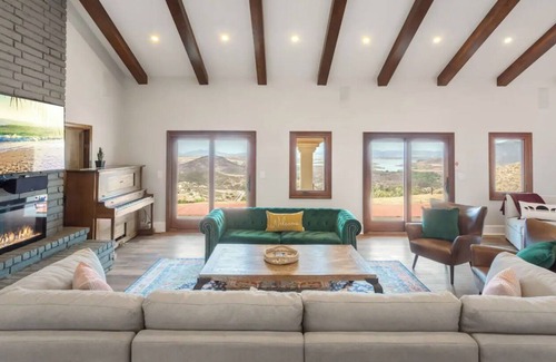 Temecula House | Slice of Heaven by AvantStay | Breathtaking Views!
